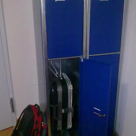 Hostel Juvenil Pascuales *