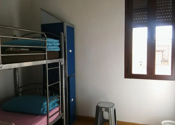 Albergue Juvenil Pascuales *